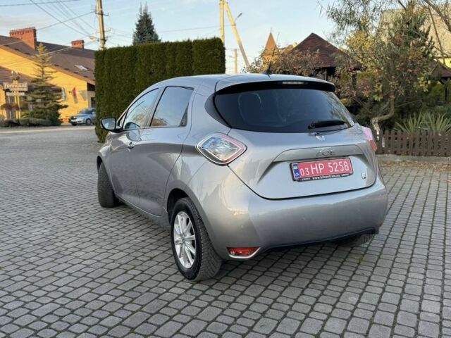 Коричневый Рено Зое, объемом двигателя 0 л и пробегом 133 тыс. км за 5999 $, фото 20 на Automoto.ua