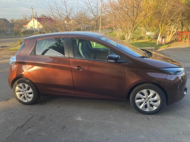 Коричневий Рено Зое, об'ємом двигуна 0 л та пробігом 67 тис. км за 5500 $, фото 2 на Automoto.ua