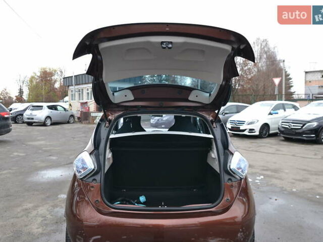 Коричневий Рено Зое, об'ємом двигуна 0 л та пробігом 143 тис. км за 6700 $, фото 21 на Automoto.ua