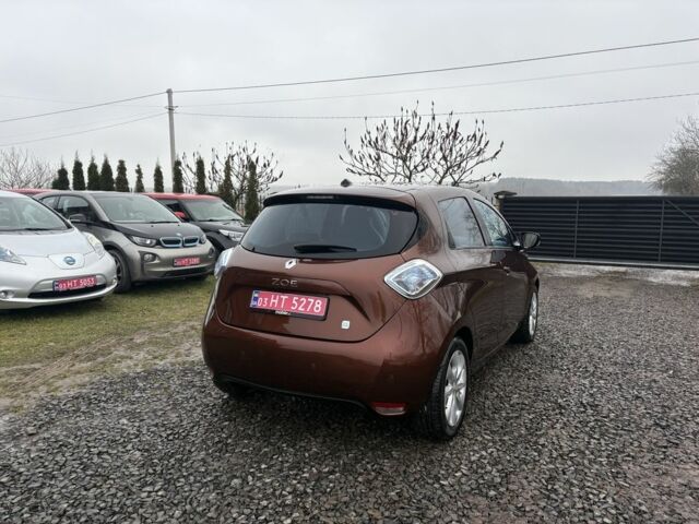 Коричневый Рено Зое, объемом двигателя 0 л и пробегом 129 тыс. км за 6200 $, фото 4 на Automoto.ua