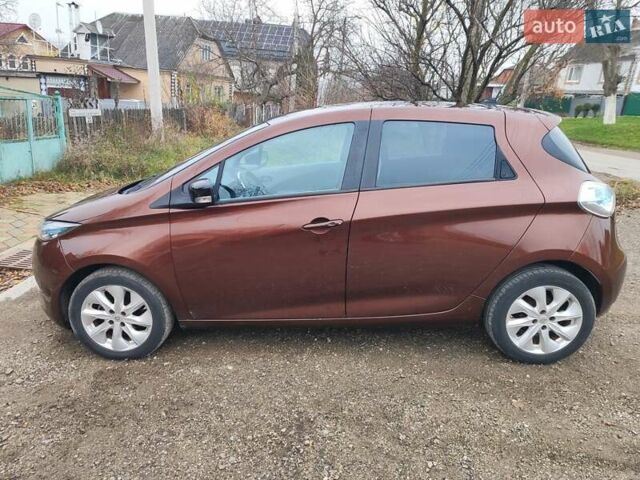 Коричневый Рено Зое, объемом двигателя 0 л и пробегом 52 тыс. км за 8200 $, фото 4 на Automoto.ua
