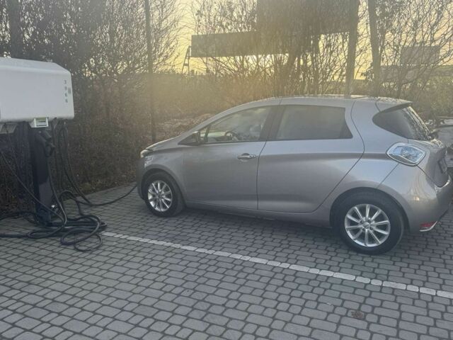 Коричневый Рено Зое, объемом двигателя 0 л и пробегом 133 тыс. км за 5999 $, фото 8 на Automoto.ua