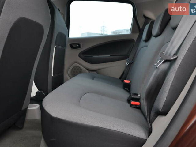 Коричневий Рено Зое, об'ємом двигуна 0 л та пробігом 143 тис. км за 6700 $, фото 19 на Automoto.ua