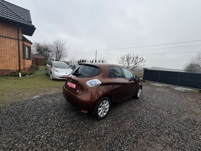 Коричневый Рено Зое, объемом двигателя 0 л и пробегом 129 тыс. км за 6200 $, фото 15 на Automoto.ua