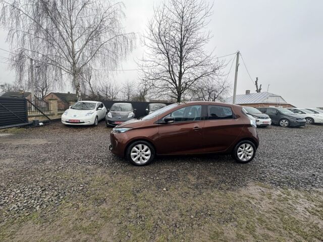 Коричневый Рено Зое, объемом двигателя 0 л и пробегом 129 тыс. км за 6200 $, фото 9 на Automoto.ua