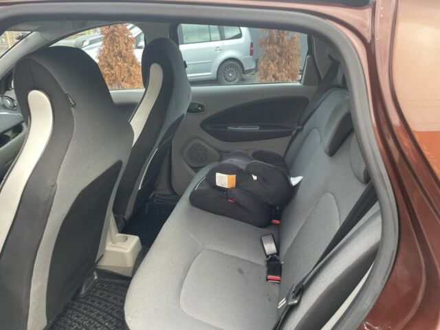 Коричневий Рено Зое, об'ємом двигуна 0 л та пробігом 71 тис. км за 8900 $, фото 10 на Automoto.ua