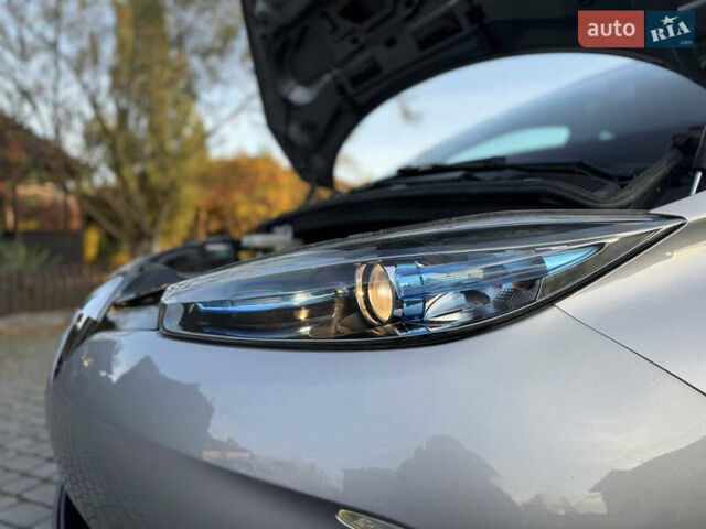 Коричневий Рено Зое, об'ємом двигуна 0 л та пробігом 133 тис. км за 6000 $, фото 16 на Automoto.ua