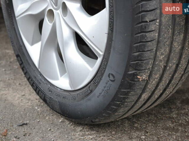 Коричневий Рено Зое, об'ємом двигуна 0 л та пробігом 143 тис. км за 6700 $, фото 12 на Automoto.ua