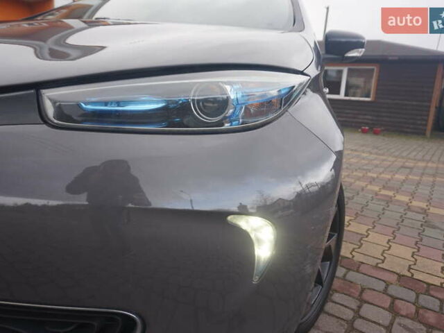 Коричневий Рено Зое, об'ємом двигуна 0 л та пробігом 220 тис. км за 9000 $, фото 21 на Automoto.ua