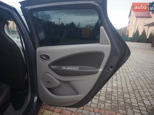 Коричневий Рено Зое, об'ємом двигуна 0 л та пробігом 220 тис. км за 9000 $, фото 39 на Automoto.ua