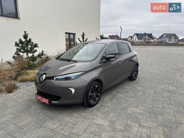 Коричневый Рено Зое, объемом двигателя 0 л и пробегом 35 тыс. км за 11600 $, фото 26 на Automoto.ua