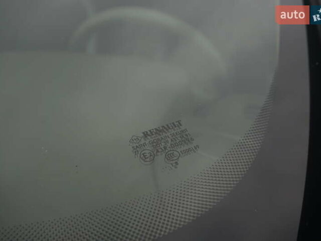 Коричневий Рено Зое, об'ємом двигуна 0 л та пробігом 220 тис. км за 9000 $, фото 57 на Automoto.ua