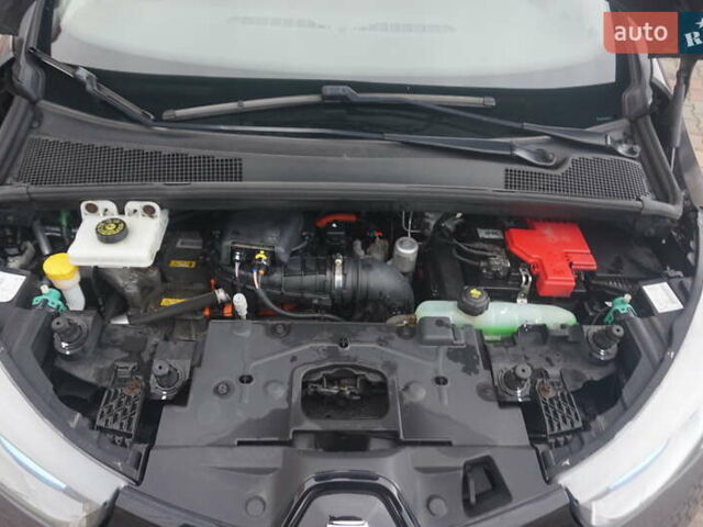 Коричневий Рено Зое, об'ємом двигуна 0 л та пробігом 220 тис. км за 9000 $, фото 49 на Automoto.ua