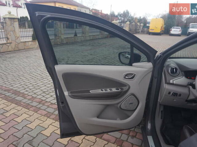 Коричневий Рено Зое, об'ємом двигуна 0 л та пробігом 220 тис. км за 9000 $, фото 25 на Automoto.ua