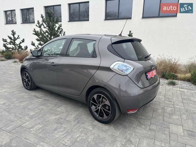 Коричневый Рено Зое, объемом двигателя 0 л и пробегом 35 тыс. км за 11600 $, фото 25 на Automoto.ua