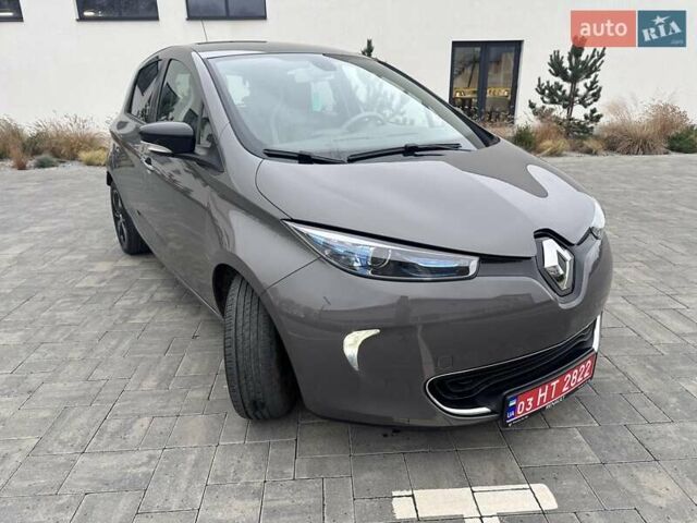 Коричневый Рено Зое, объемом двигателя 0 л и пробегом 35 тыс. км за 11600 $, фото 14 на Automoto.ua