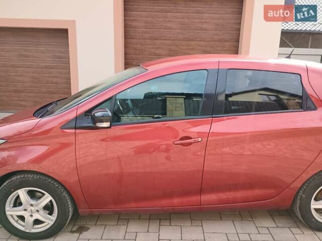 Червоний Рено Зое, об'ємом двигуна 0 л та пробігом 88 тис. км за 9599 $, фото 5 на Automoto.ua