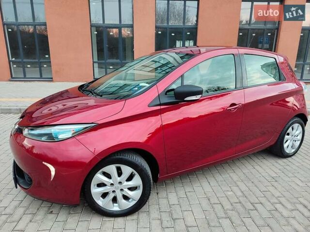 Червоний Рено Зое, об'ємом двигуна 0 л та пробігом 120 тис. км за 8888 $, фото 73 на Automoto.ua
