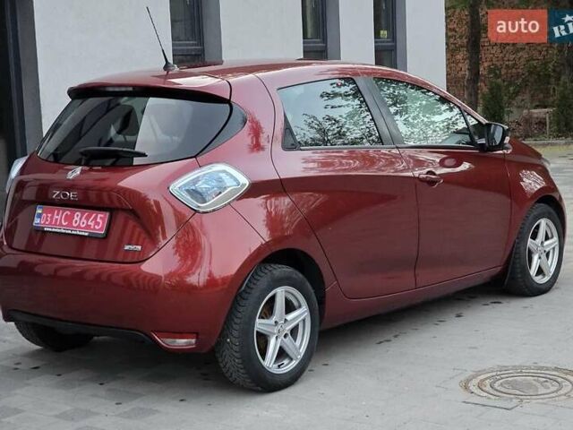 Рено Зое 2017 в Львове на Automoto.ua Красный Рено Зое, объемом двигателя 0 л и пробегом 144 тыс. км за 8750 $, фото 4 на Automoto.ua