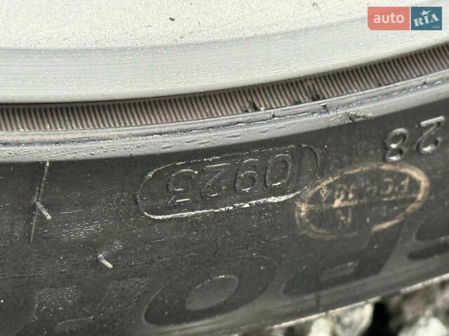 Красный Рено Зое, объемом двигателя 0 л и пробегом 120 тыс. км за 9499 $, фото 14 на Automoto.ua