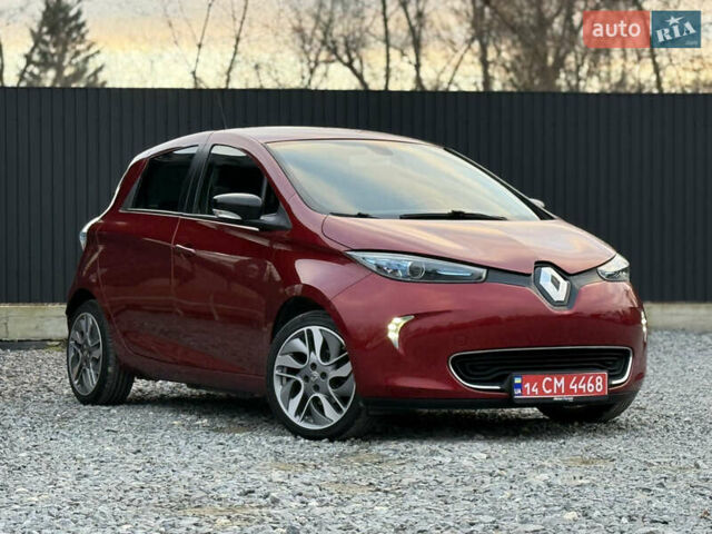 Красный Рено Зое, объемом двигателя 0 л и пробегом 120 тыс. км за 9499 $, фото 6 на Automoto.ua