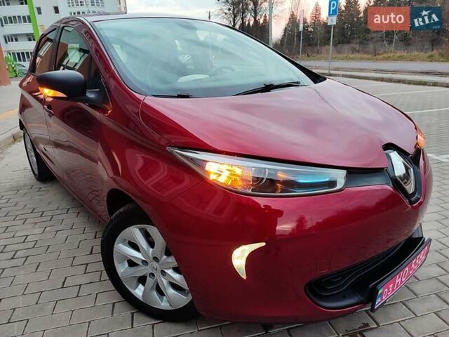 Красный Рено Зое, объемом двигателя 0 л и пробегом 120 тыс. км за 8850 $, фото 20 на Automoto.ua