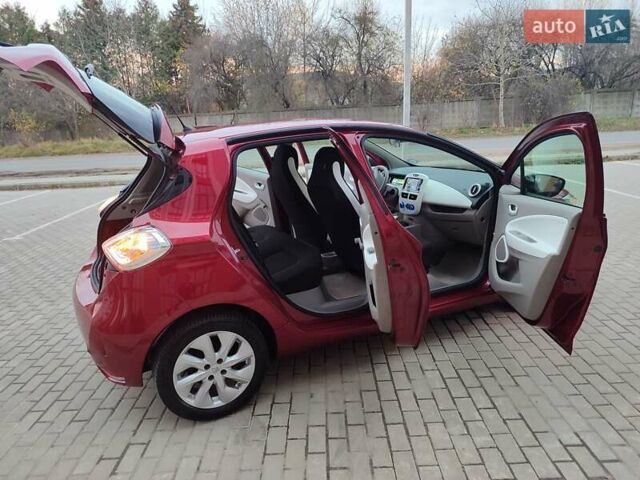 Червоний Рено Зое, об'ємом двигуна 0 л та пробігом 120 тис. км за 8900 $, фото 34 на Automoto.ua