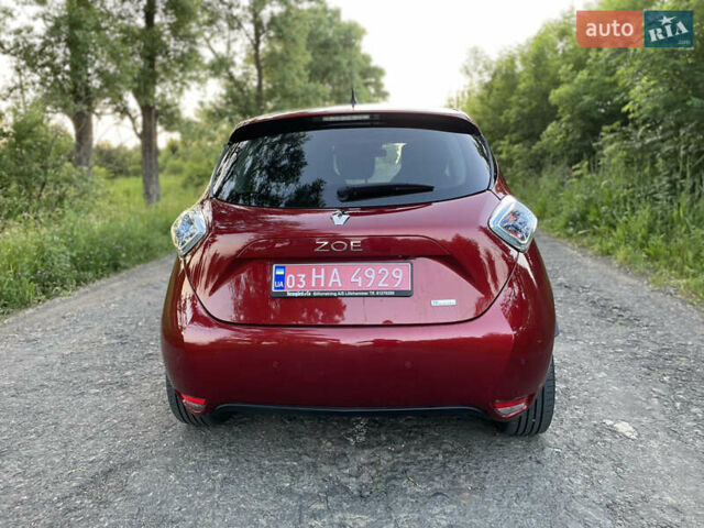 Красный Рено Зое, объемом двигателя 0 л и пробегом 89 тыс. км за 9700 $, фото 4 на Automoto.ua
