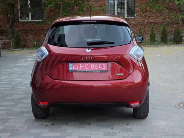 Червоний Рено Зое, об'ємом двигуна 0 л та пробігом 142 тис. км за 8750 $, фото 4 на Automoto.ua