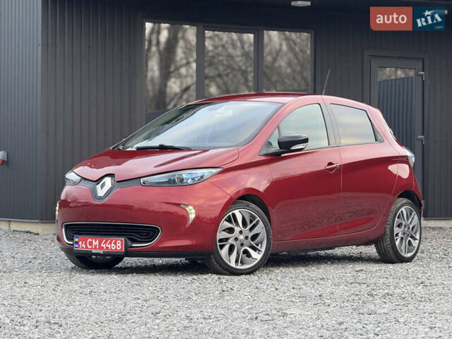 Красный Рено Зое, объемом двигателя 0 л и пробегом 120 тыс. км за 9499 $, фото 8 на Automoto.ua