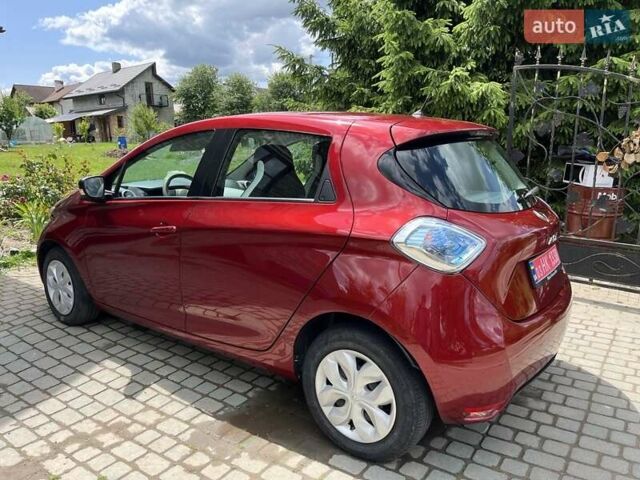 Красный Рено Зое, объемом двигателя 0 л и пробегом 69 тыс. км за 9098 $, фото 3 на Automoto.ua