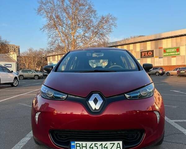 Червоний Рено Зое, об'ємом двигуна 0 л та пробігом 99 тис. км за 10800 $, фото 5 на Automoto.ua