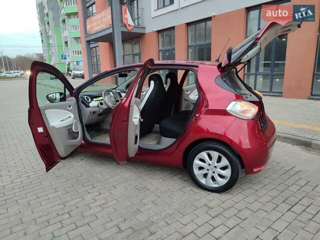 Червоний Рено Зое, об'ємом двигуна 0 л та пробігом 120 тис. км за 8900 $, фото 31 на Automoto.ua