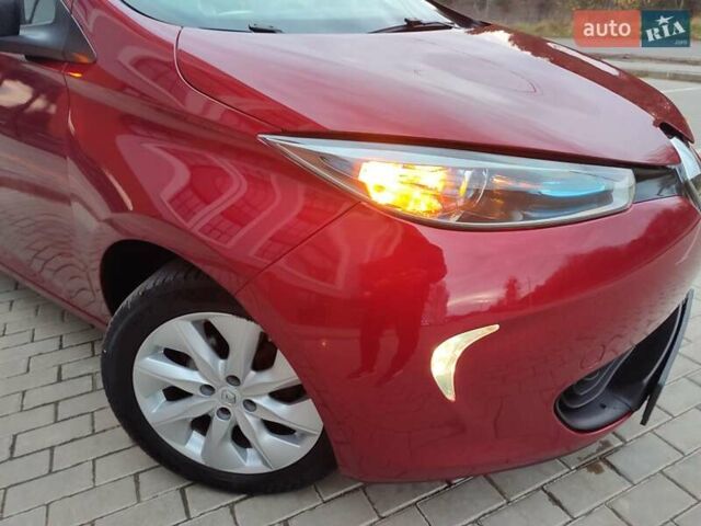 Червоний Рено Зое, об'ємом двигуна 0 л та пробігом 120 тис. км за 8900 $, фото 24 на Automoto.ua