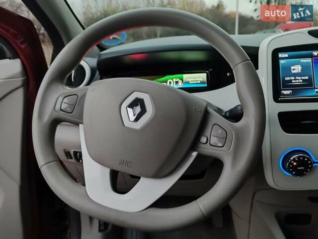 Червоний Рено Зое, об'ємом двигуна 0 л та пробігом 120 тис. км за 8900 $, фото 47 на Automoto.ua
