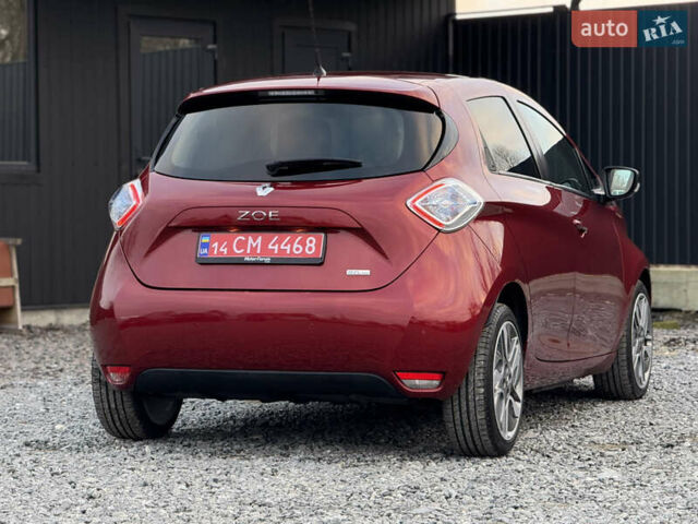Красный Рено Зое, объемом двигателя 0 л и пробегом 120 тыс. км за 9499 $, фото 12 на Automoto.ua