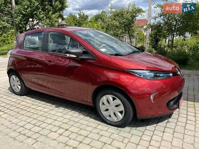 Красный Рено Зое, объемом двигателя 0 л и пробегом 69 тыс. км за 9098 $, фото 7 на Automoto.ua