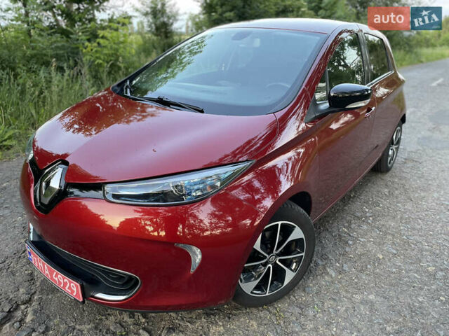 Красный Рено Зое, объемом двигателя 0 л и пробегом 89 тыс. км за 9700 $, фото 7 на Automoto.ua