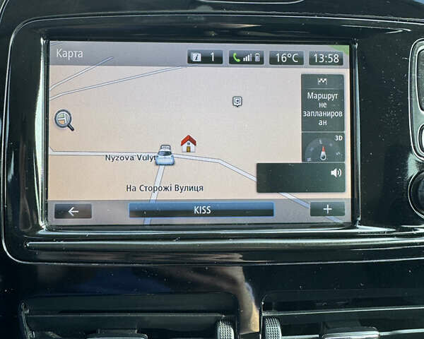 Червоний Рено Зое, об'ємом двигуна 0 л та пробігом 80 тис. км за 11399 $, фото 95 на Automoto.ua