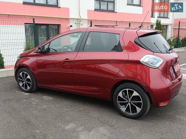 Красный Рено Зое, объемом двигателя 0 л и пробегом 77 тыс. км за 10500 $, фото 7 на Automoto.ua