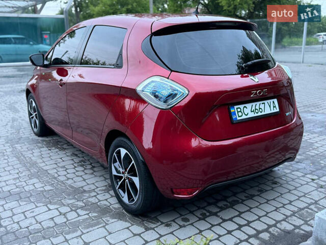 Красный Рено Зое, объемом двигателя 0 л и пробегом 79 тыс. км за 10900 $, фото 4 на Automoto.ua
