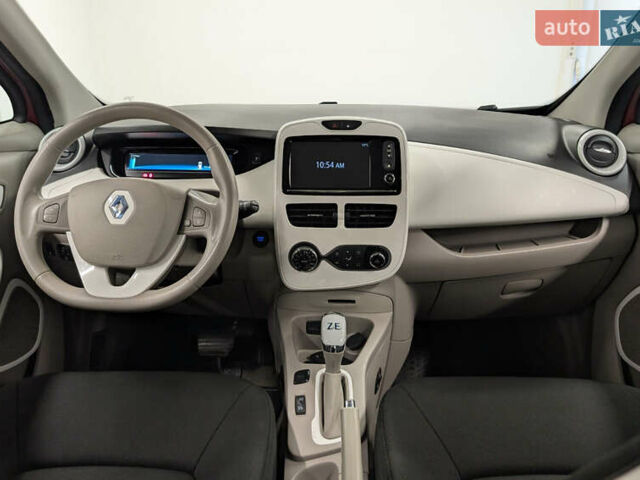 Червоний Рено Зое, об'ємом двигуна 0 л та пробігом 80 тис. км за 6700 $, фото 17 на Automoto.ua