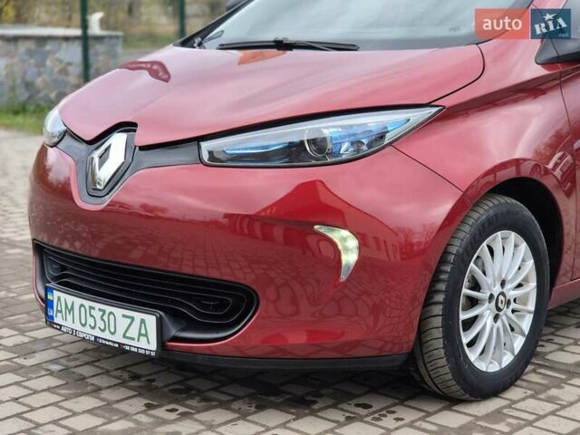 Рено Зое 2018 в Бердичеве на Automoto.ua Красный Рено Зое, объемом двигателя 0 л и пробегом 121 тыс. км за 9455 $, фото 10 на Automoto.ua