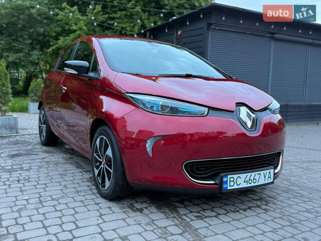 Красный Рено Зое, объемом двигателя 0 л и пробегом 79 тыс. км за 10900 $, фото 6 на Automoto.ua