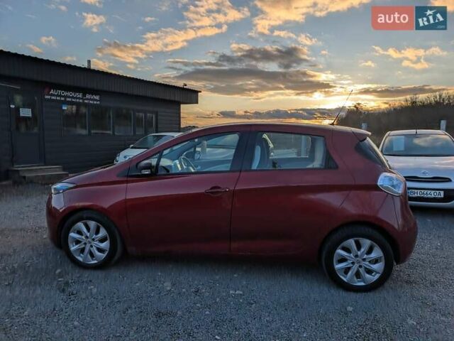 Красный Рено Зое, объемом двигателя 0 л и пробегом 178 тыс. км за 8850 $, фото 19 на Automoto.ua