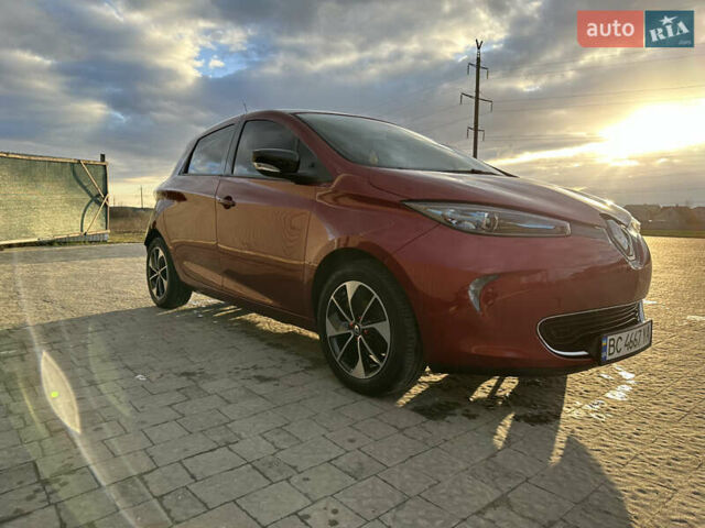 Красный Рено Зое, объемом двигателя 0 л и пробегом 79 тыс. км за 10900 $, фото 8 на Automoto.ua