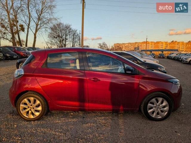 Красный Рено Зое, объемом двигателя 0 л и пробегом 178 тыс. км за 8850 $, фото 10 на Automoto.ua