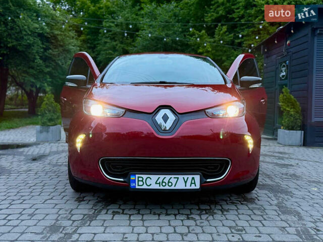 Красный Рено Зое, объемом двигателя 0 л и пробегом 79 тыс. км за 10900 $, фото 2 на Automoto.ua