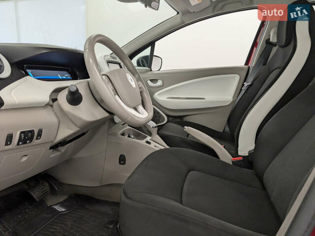 Червоний Рено Зое, об'ємом двигуна 0 л та пробігом 80 тис. км за 6700 $, фото 12 на Automoto.ua