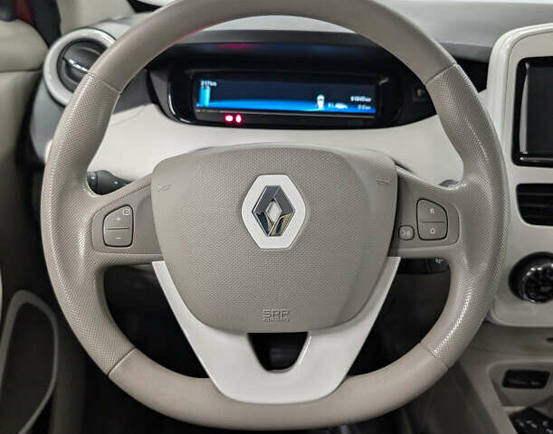 Червоний Рено Зое, об'ємом двигуна 0 л та пробігом 80 тис. км за 6700 $, фото 18 на Automoto.ua